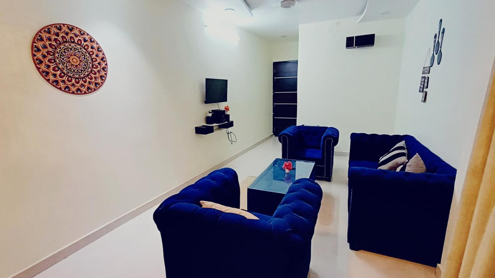 Two Bhk Abode In Golf City Lucknow Exterior photo